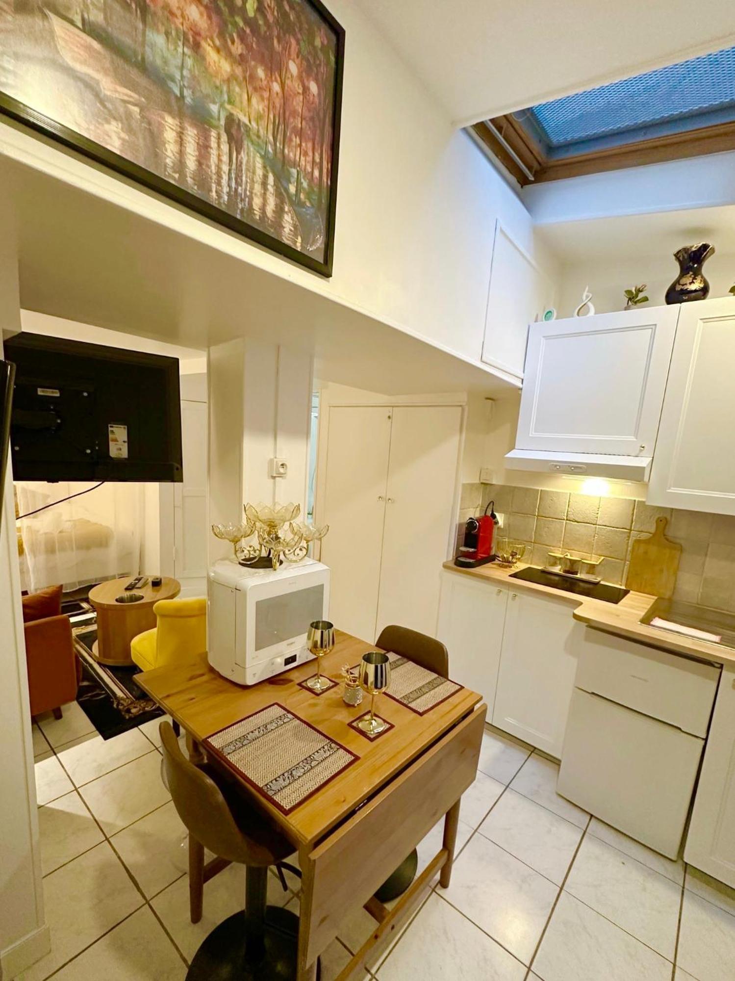 Sympathy Studio For 2 Near The Sacre Coeur Paris Bagian luar foto