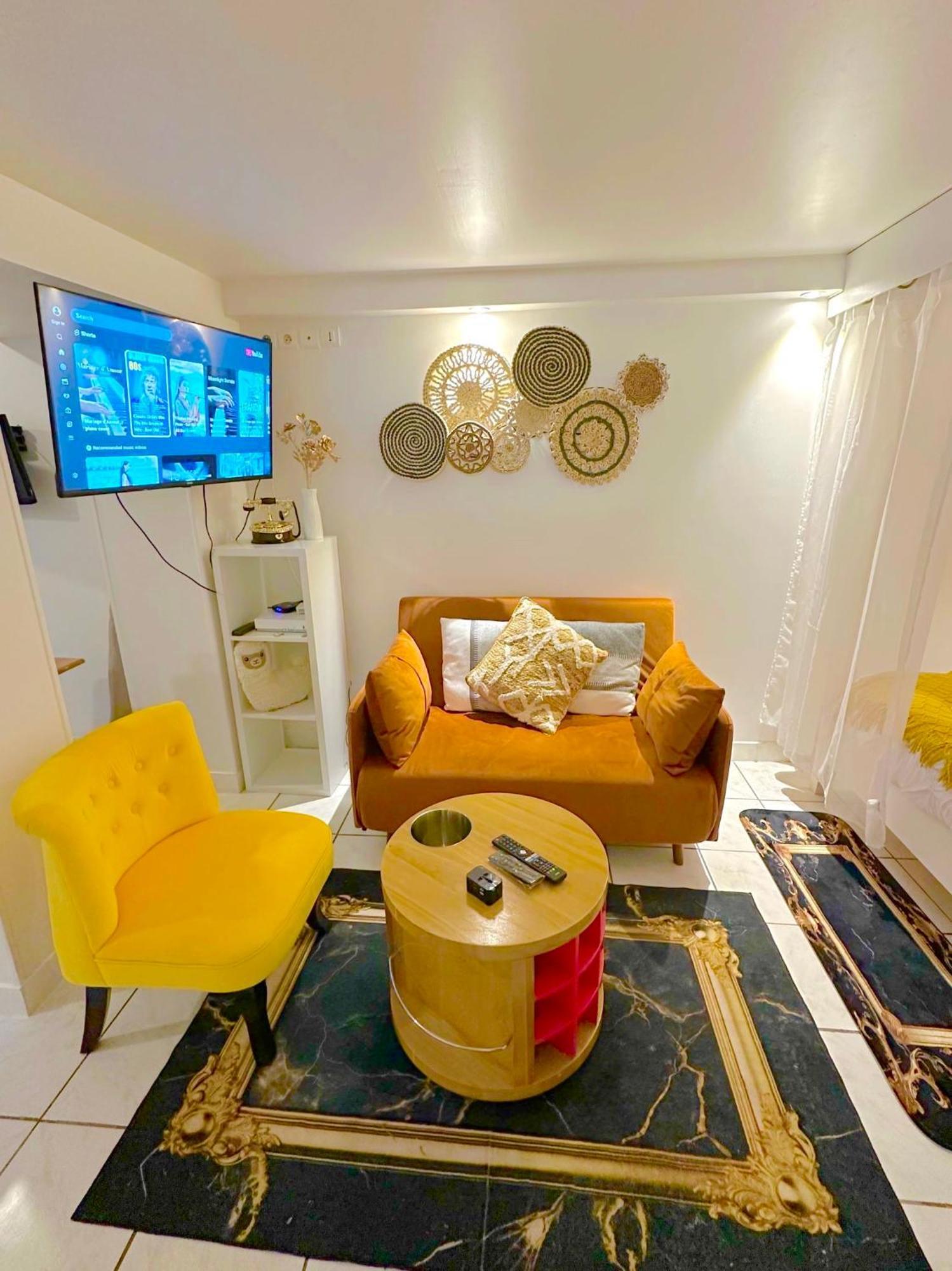 Sympathy Studio For 2 Near The Sacre Coeur Paris Bagian luar foto